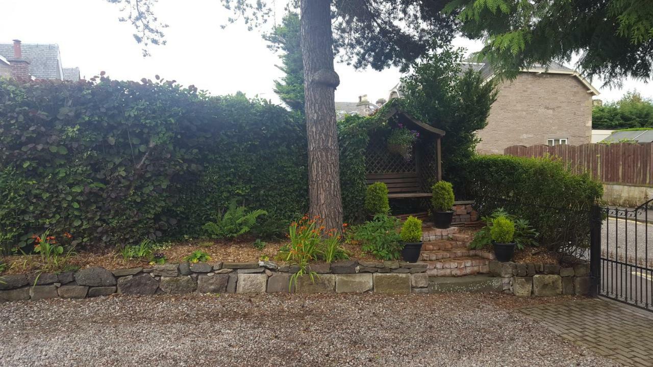 Strathcona Guesthouse Perth Exterior photo